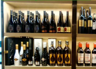 酒的利潤(rùn)一般是多少 投資中國(guó)酒類批發(fā)網(wǎng)效益如何